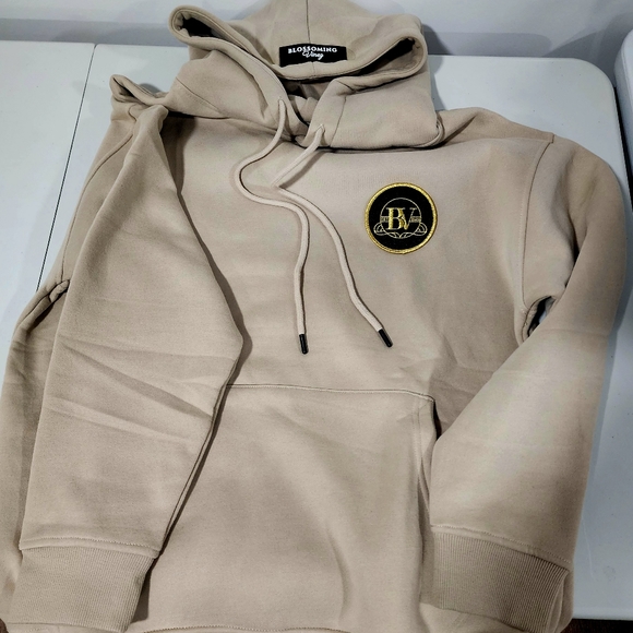 Blossoming Vinez Collection for Women - Picture 2 of 6